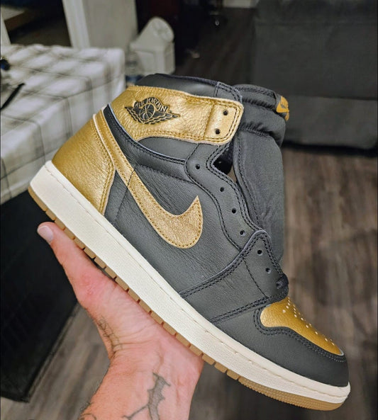 AIR JORDAN 1 HIGH OG, BLACK AND GOLD
