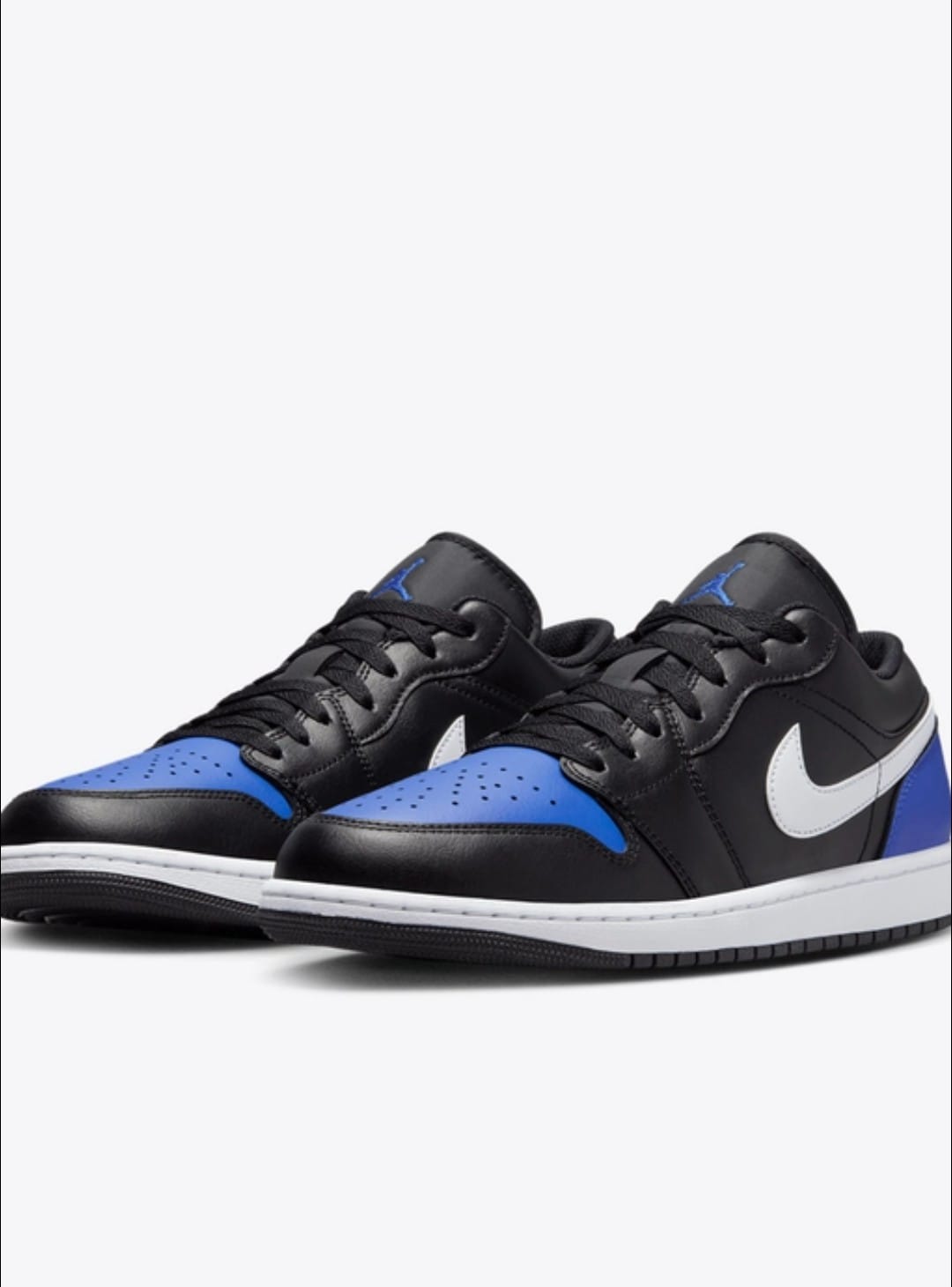 NIKE MEN AIR JORDAN 1 LOW CASUAL SNEAKERS